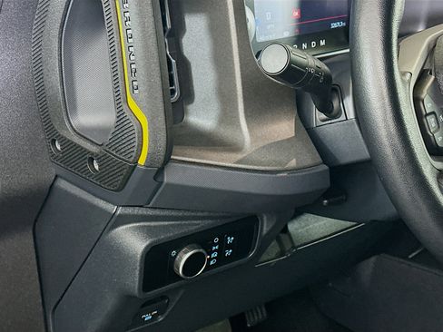 Used 2024 Ford Bronco Badlands w/ Sasquatch Package image 17