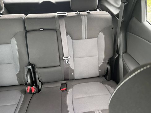 Used 2025 Chevrolet Blazer LT FWD image 39