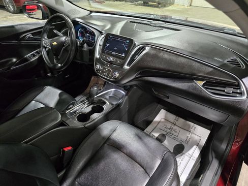 Used 2016 Chevrolet Malibu LT w/ Leather Package image 33