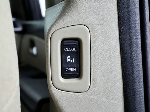 Used 2014 Honda Odyssey EX image 49