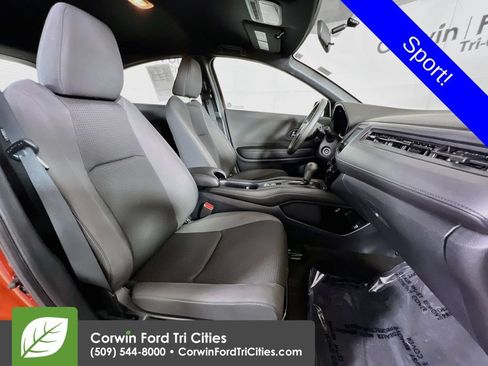 Used 2020 Honda HR-V Sport image 17