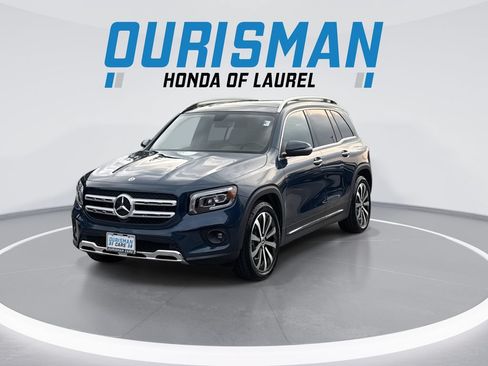 Used 2022 Mercedes-Benz GLB 250 4MATIC w/ Premium Package Lite image 4