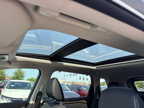 Certified 2023 Nissan Rogue SV w/ SV Premium B Package FWD image 17