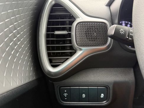 Used 2021 Kia Soul LX FWD image 20