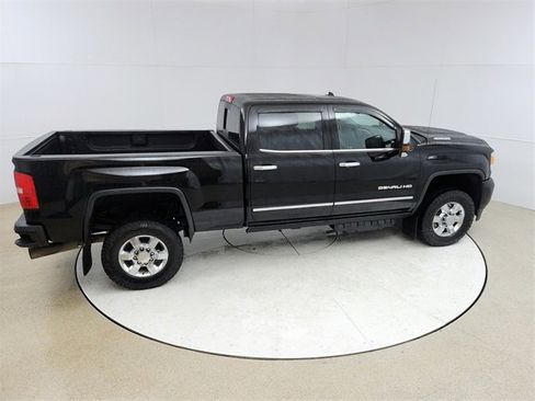 Used 2019 GMC Sierra 3500 Denali image 19