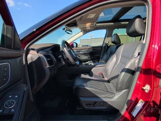 Used 2023 Nissan Rogue Platinum w/ Platinum Premium Package AWD/4WD image 12