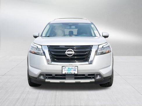 Used 2022 Nissan Pathfinder Platinum w/ Cargo Package image 2