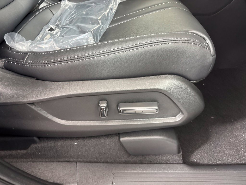 New 2026 Honda Pilot Touring image 10