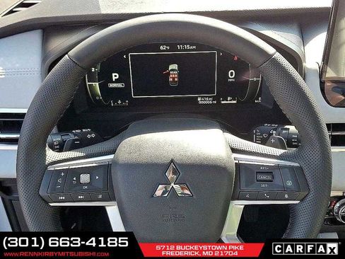 New 2025 Mitsubishi Outlander SE image 15