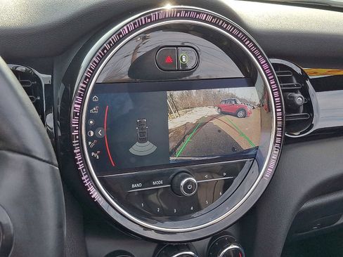 Used 2022 MINI Cooper S image 19