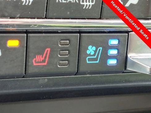 Used 2021 Ford F150 Lariat w/ Equipment Group 502A High image 17