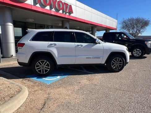 Used 2021 Jeep Grand Cherokee Limited w/ Luxury Group II image 6