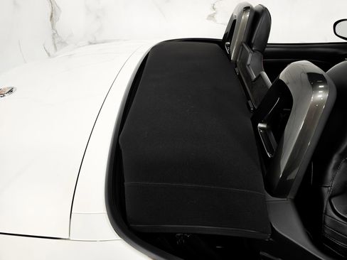 Used 2018 FIAT 124 Spider Abarth w/ Convenience Group image 18