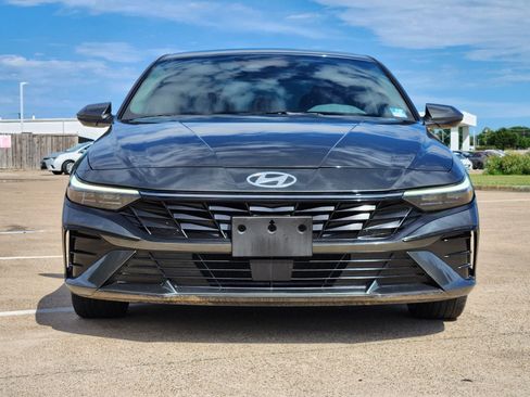 Used 2024 Hyundai Elantra SEL w/ Convenience Package FWD image 7