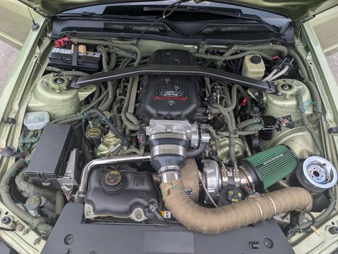 Used 2005 Ford Mustang GT Premium RWD image 9
