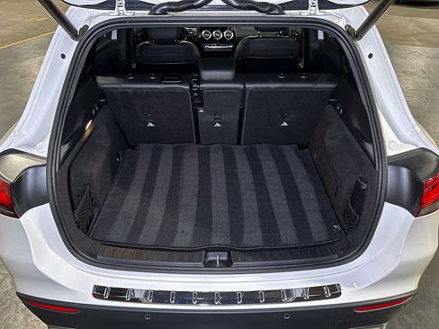 Certified 2021 Mercedes-Benz GLA 250 4MATIC image 16