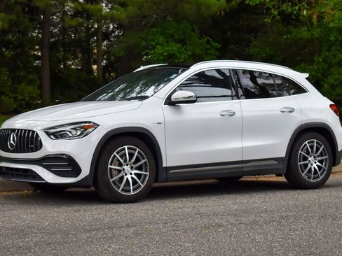 Used 2021 Mercedes-Benz GLA 35 AMG 4MATIC w/ Premium Package image 2