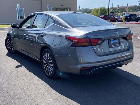 Used 2023 Nissan Altima 2.5 SV image 5