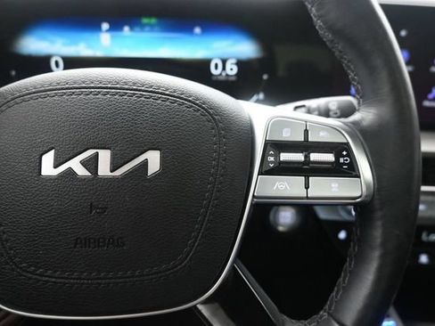 Used 2025 Kia Telluride SX X-Line AWD/4WD image 29