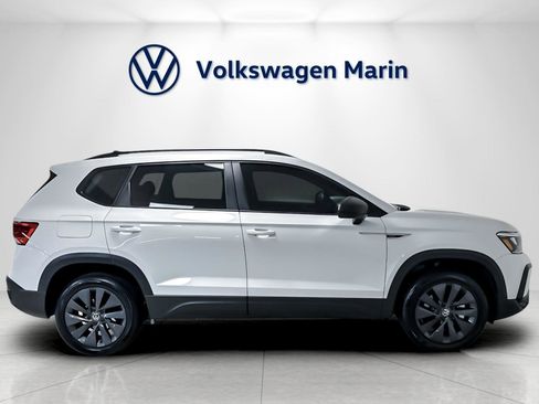 Used 2022 Volkswagen Taos S image 6