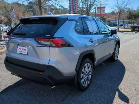 Used 2024 Toyota RAV4 XLE Premium image 5