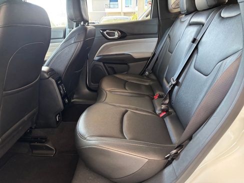 Used 2025 Jeep Compass Limited image 25