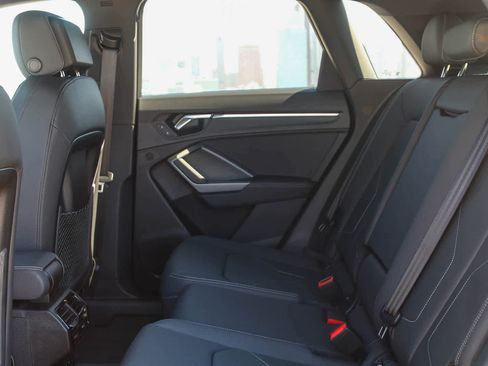 New 2025 Audi Q3 2.0T Premium image 27