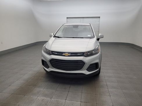 Used 2022 Chevrolet Trax LS w/ Tint and Cruise Package AWD/4WD image 15