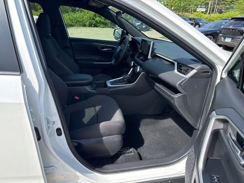 Used 2024 Toyota RAV4 SE AWD/4WD image 17