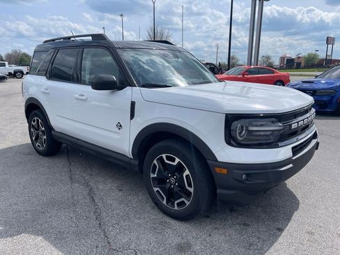 Used 2021 Ford Bronco Sport Outer Banks image 2