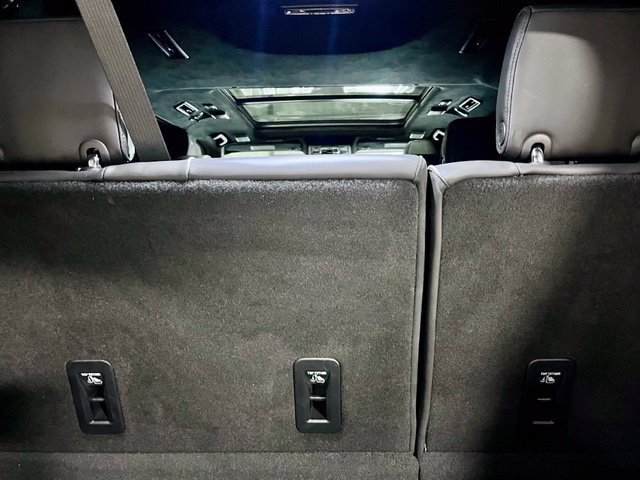 Used 2025 Cadillac Escalade Sport Platinum AWD/4WD image 8