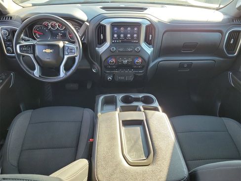 Used 2021 Chevrolet Silverado 1500 LT image 19