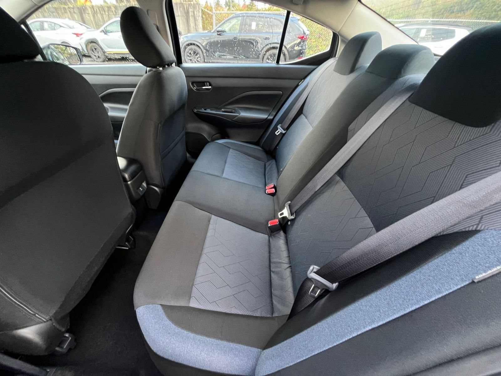 Used 2025 Nissan Versa SV FWD image 25