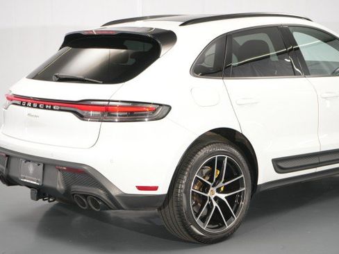 Used 2023 Porsche Macan AWD/4WD image 12
