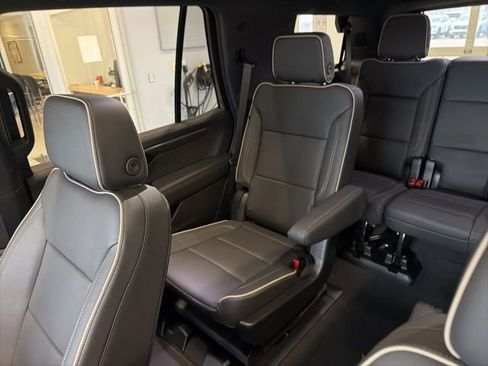 Used 2026 Chevrolet Tahoe Premier w/ Sun And Tow Package image 21