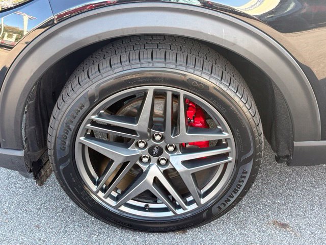 Used 2025 Ford Explorer ST RWD image 27