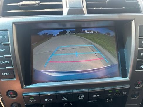 Used 2018 Lexus GX 460 Premium AWD/4WD image 17