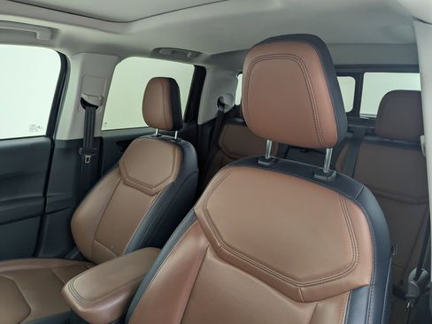 Used 2022 Ford Maverick Lariat w/ Lariat Luxury Package image 26