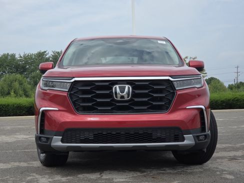 Used 2025 Honda Pilot EX-L image 14