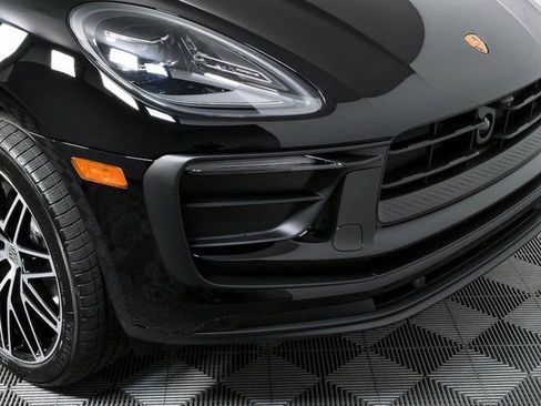 New 2026 Porsche Macan image 37