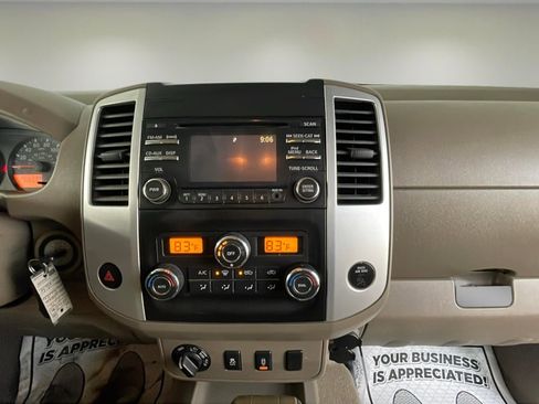 Used 2013 Nissan Frontier SV w/ SV Value Truck Pkg image 10