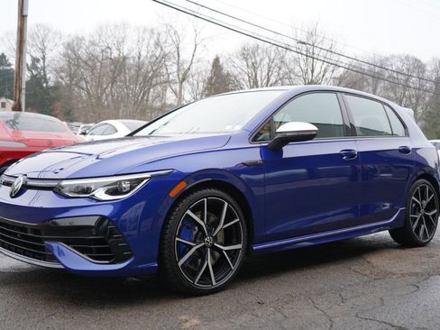 Used 2023 Volkswagen Golf R image 13