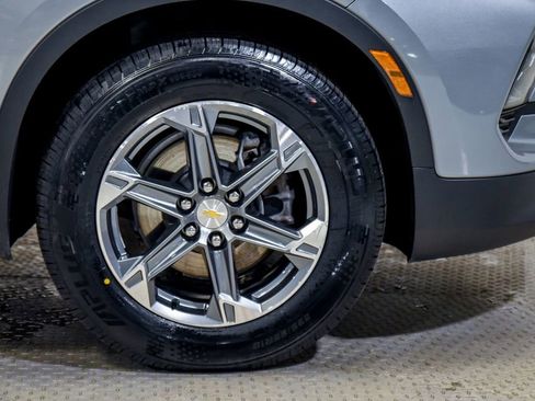 Used 2023 Chevrolet Blazer LT AWD/4WD image 16