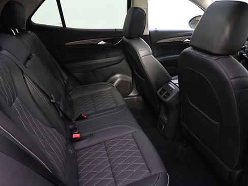 Used 2023 Buick Envision Avenir image 19