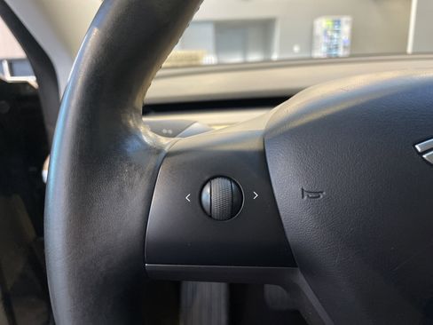 Used 2018 Tesla Model 3 Long Range image 19