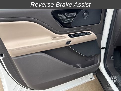 Used 2022 Lincoln Aviator Reserve w/ Equipment Group 201A image 9