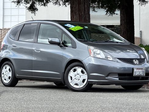 Used 2013 Honda Fit image 2