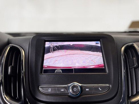 Used 2022 Chevrolet Equinox RS image 18