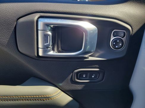 New 2026 Jeep Gladiator Mojave AWD/4WD image 17