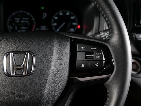 Used 2025 Honda Odyssey EX-L image 24